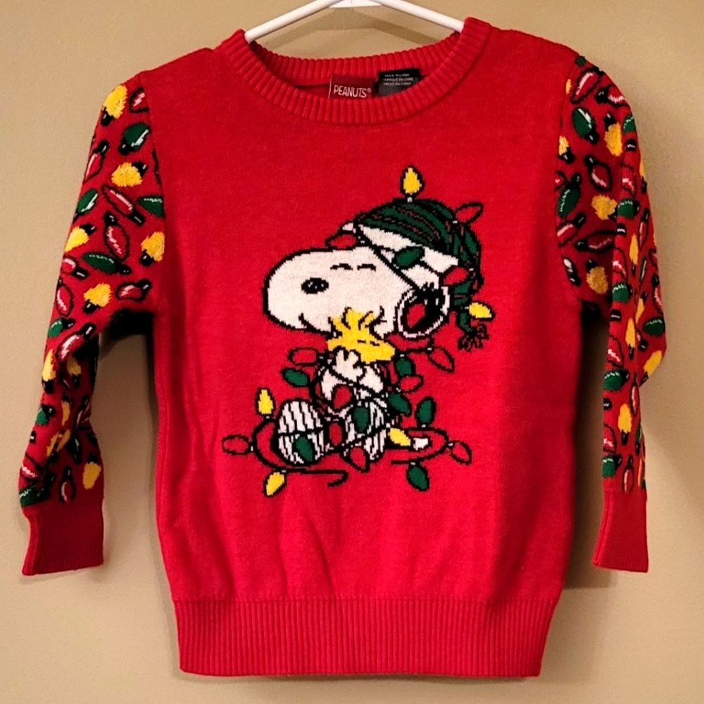 Peanuts Snoopy red holiday pullover sweater